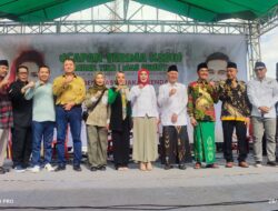 Pasangan Calon Bupati dan Wakil Bupati Kendal Tika Benny Rayakan Kemenangan Pilkada 2024.