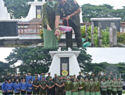 Penerangan Kodam IV/Diponegoro Tabur Bunga di TMP Giri Tunggal