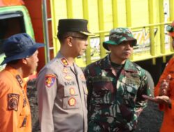 Akses Jalan ke Lokasi Menjadi Kendala Saat Proses Pencarian Dan Evakuasi Korban Tanah Longsor Di Trenggalek