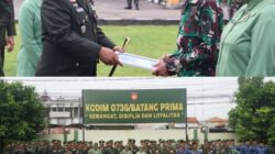Dandim 0736 Batang Lepas Anggota Pindah satuan Dan Wisuda Purnawira