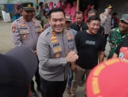 Sambut Hari Bhayangkara ke – 79 Polres Blitar Salurkan Bantuan Sosial Warga Kampung Baru
