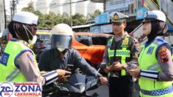 Satlantas Polres Kendal Gelar Ramcheck, Edukasi dan Tertibkan Pengguna Jalan