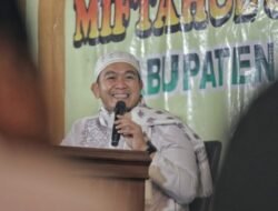 Kapolres Blitar Sampaikan Kajian Subuh di Masjid Agung Miftahul Jannah Wlingi