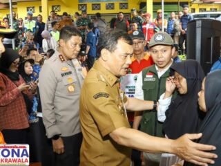 Kapolda Jateng Tinjau Lokasi Pengungsian Longsor Banjarnegara, Pastikan Kesiapan Anggota Tangani Bencana
