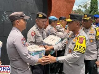 Berkah Tak Terduga, Personel Polres Banjar Dapat Tiket Umrah Gratis dari Kapolda Jabar