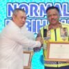 Hadiri Normalisasi Kendaraan Lebih Dimensi 2025 di Jatim, Kakorlantas Polri Irjen Pol. Agus Suryonugroho Terima Piagam Penghargaan