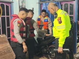Hujan Deras, Sungai Waridin Brangsong Meluap, Polres Kendal Siaga Banjir hingga Dini Hari
