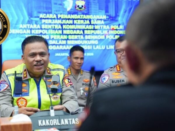 Hadirkan Pelayanan Terbaik, Kakorlantas Polri Dorong Transformasi Kultural lewat Kemitraan Senkom