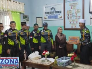 Komunitas LONATA Boja Tebar Kebaikan Melalui Santunan dan Bagi Takjil