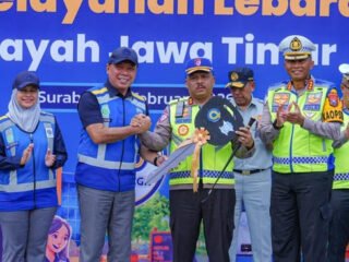 Perkuat Kolaborasi, Kakorlantas Terima 15 Unit Kendaraan PJR untuk Ditlantas Polda Jatim