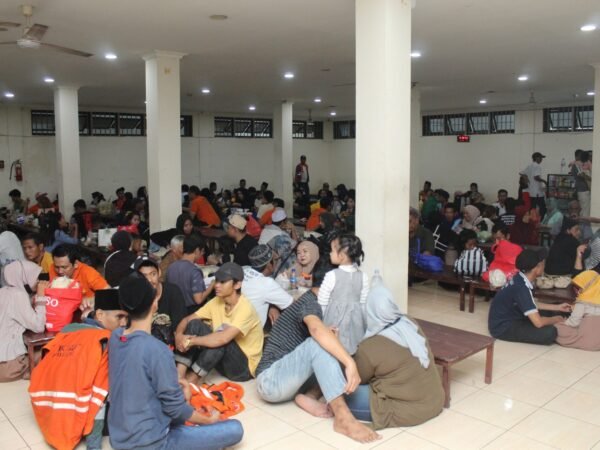 Rutan Surabaya Gelar Buka Puasa Bersama Warga Binaan dan Keluarga di Bulan Ramadan