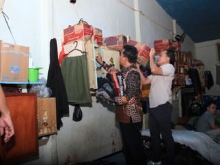 Pastikan Keamanan Jelang Lebaran, Kalapas I Madiun Pimpin Razia Blok Kamar Hunian Warga Binaan