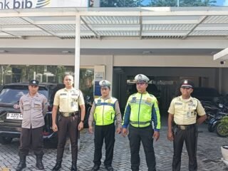 Polsek Sukomanunggal Perketat Pengamanan Perbankan Sambangi Bank BJB HR Muhammad Surabaya