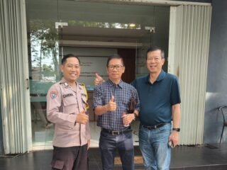 Polsek Sukomanunggal Amankan Ibadah Minggu di Gereja Maranatha Surabaya