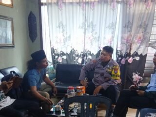 Polsek Sukomanunggal Serap Aspirasi Warga Simo Jawar Lewat Sambang Kamtibmas