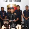 Jambret HP Turis Asal Jerman di Kota Lama Surabaya Ditembak Polisi, Pelaku Tumbang di Kedua Kaki