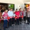 Eri Cahyadi Hadiri Grand Opening Ayam Raja Wani, Kapolsek Sukomanunggal Pastikan Acara Kondusif
