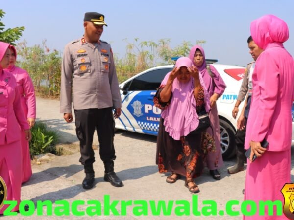 Polres Kendal Evakuasi Warga Terdampak Rob dari Balok ke Perumahan Citra Harmoni 6