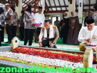 Refleksi Hari Bhayangkara: Kapolri Bersimpuh di Makam Presiden ke-4 Gus Dur, Kenang Jasa Besar Kemandirian Polri