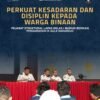 Perkuat Kesadaran dan Disiplin, Pejabat Struktural Lapas Kelas I Madiun Berikan Pengarahan kepada Warga Binaan