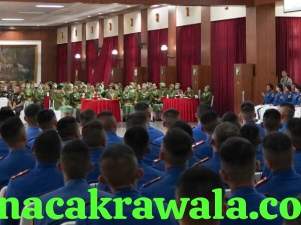 Pangdam IV/Diponegoro Dampingi Kasad Bekali Taruna Akmil, Siapkan Pemimpin TNI AD Menuju Indonesia Emas 2045