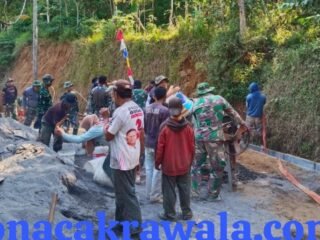 Medan Ekstrem Tak Surutkan Semangat, Satgas TMMD dan Warga Tembus Jalan Berkelok Demi Kemajuan Desa Watuduwur