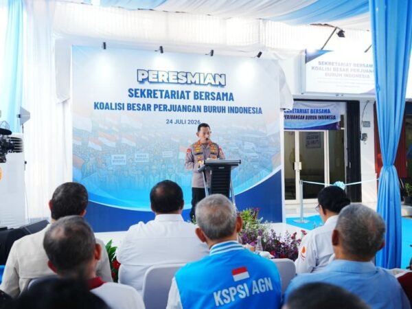 Kapolri Meresmikan Sekretariat Bersama Koalisi Besar Perjuangan Buruh Indonesia