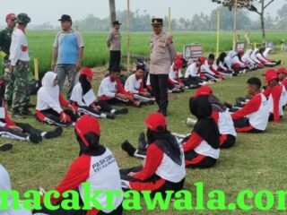 Kapolsek Kalimanah Beri Motivasi Paskibra Tingkat Kecamatan