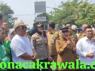 Suarakan Krisis Pakan Ribuan Peternak Unggas Kendal Bagi 15.000 Ayam Gratis dan Layangkan 4 Tuntutan ke Pemerintah Pusat