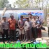 Propam Polda Jateng Distribusikan Lima Tangki Air Bersih untuk Warga Tangen Sragen