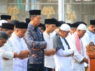 Mengetuk Pintu Langit, Petugas dan Warga Binaan Lapas Banyuwangi Gelar Salat Istisqa