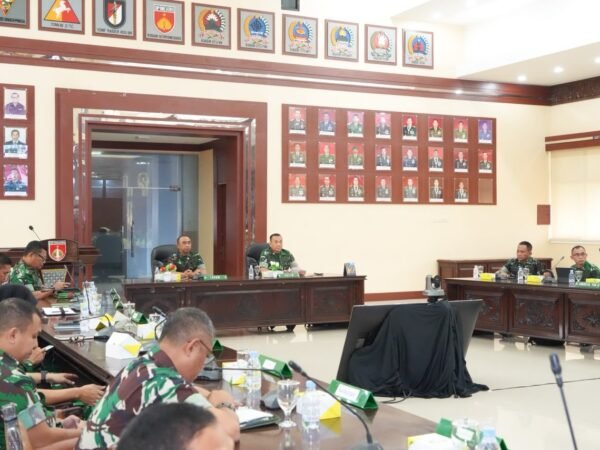 Irdam IV/Diponegoro Pimpin Entry Meeting Verifikasi Sertijab Pangdam dan Ketua YKJ Cabang III Diponegoro