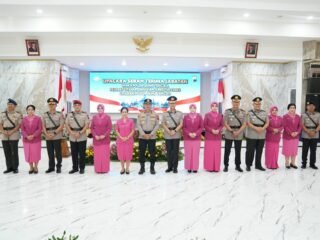 Kapolda  Jateng Pimpin Sertijab 13 Jabatan Strategis, Perkuat Semangat Polisi Bersama Masyarakat