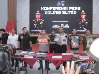 Polres Blitar Ungkap 5 Kasus Narkotika dan Okerbaya, 8 Tersangka Diamankan